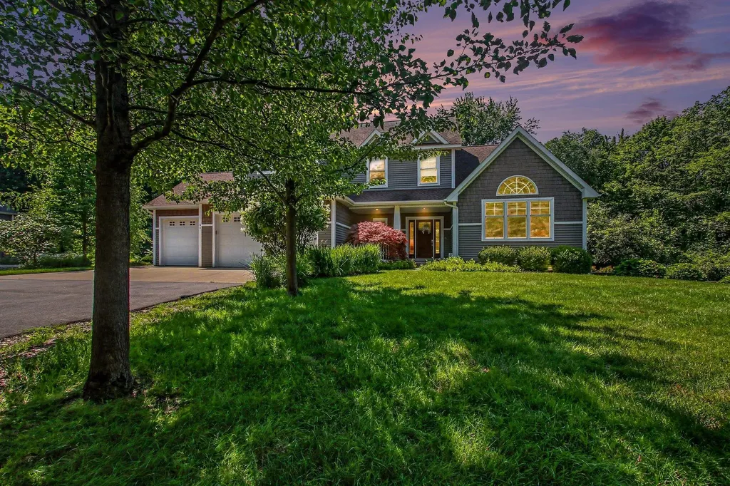 86 Osullivan Drive Casco Township MI 49090