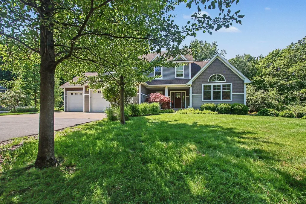 86 Osullivan Drive Casco Township MI 49090