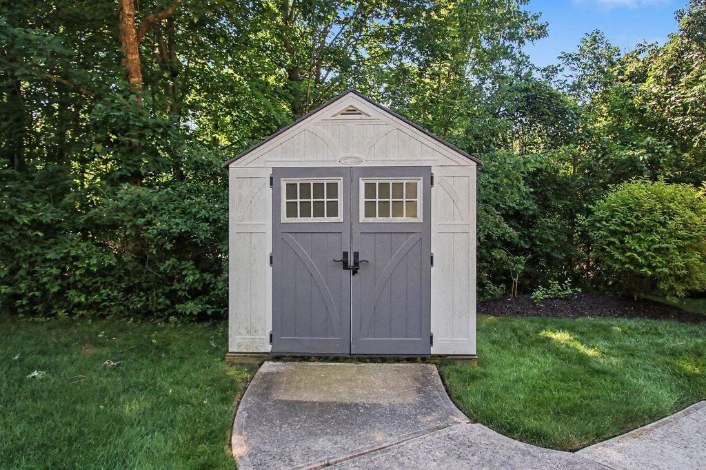 86 Osullivan Drive Casco Township MI 49090