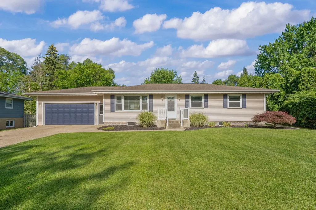 2214 Lynn Drive St. Joseph Charter Township MI 49085