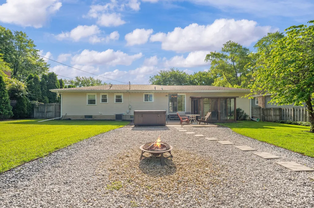 2214 Lynn Drive St. Joseph Charter Township MI 49085