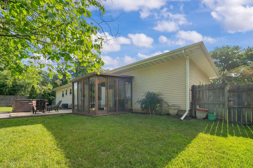 2214 Lynn Drive St. Joseph Charter Township MI 49085