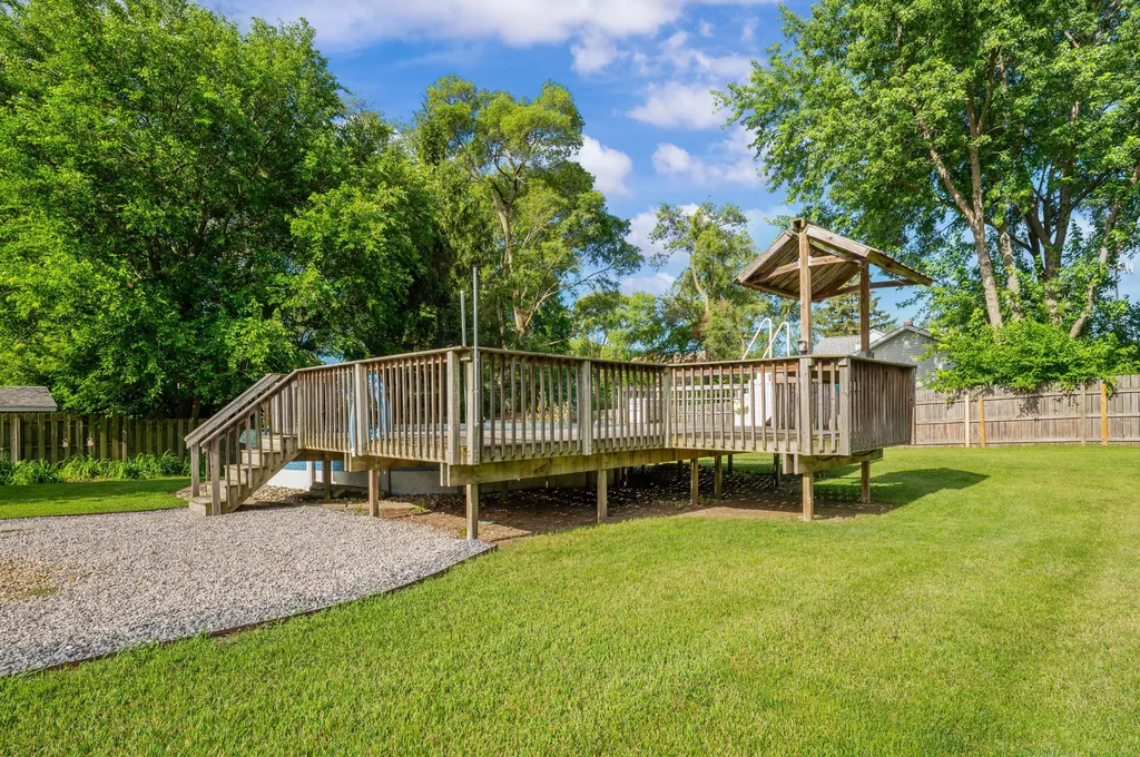 2214 Lynn Drive St. Joseph Charter Township MI 49085