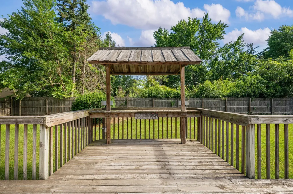 2214 Lynn Drive St. Joseph Charter Township MI 49085