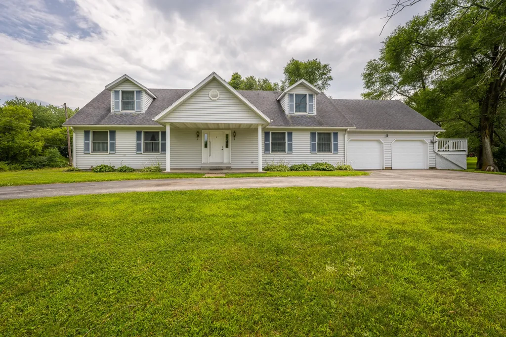 8535 Eau Claire Road Berrien Township MI 49102