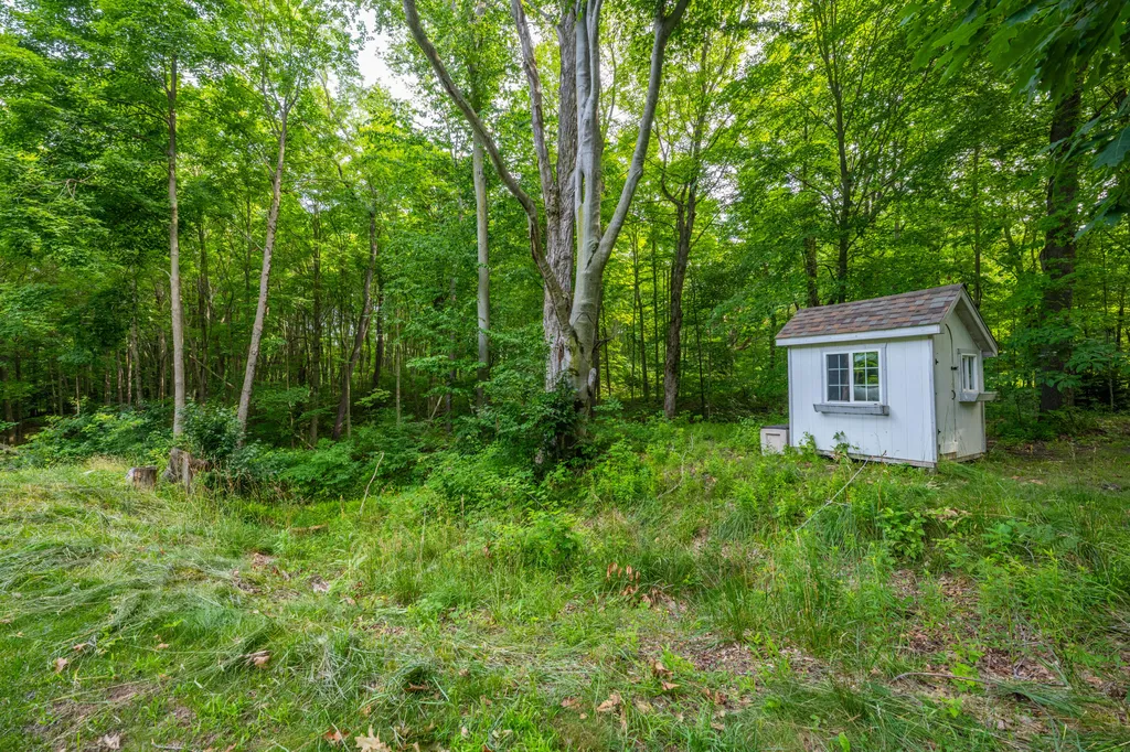 412 63rd Street Casco Township MI 49090
