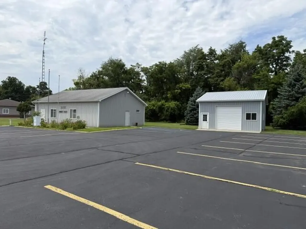 8777 Red Arrow Highway Watervliet Township MI 49098