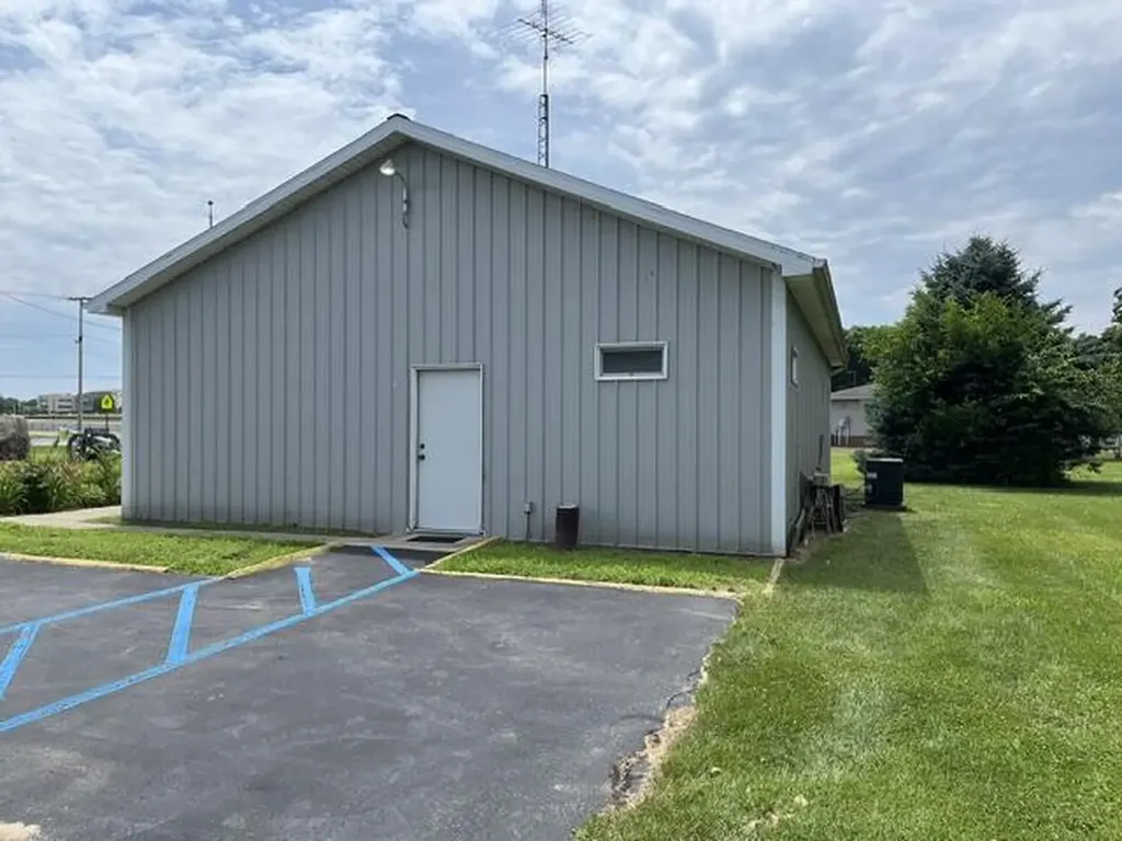 8777 Red Arrow Highway Watervliet Township MI 49098