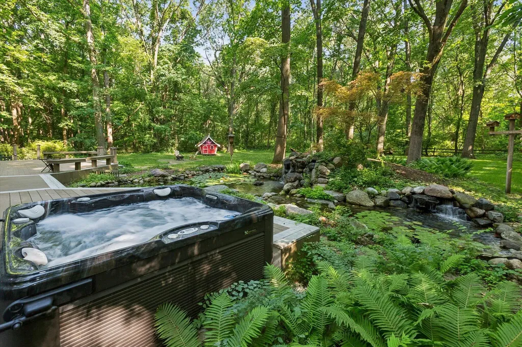 2705 W Glenlord Road Lincoln Charter Township MI 49127