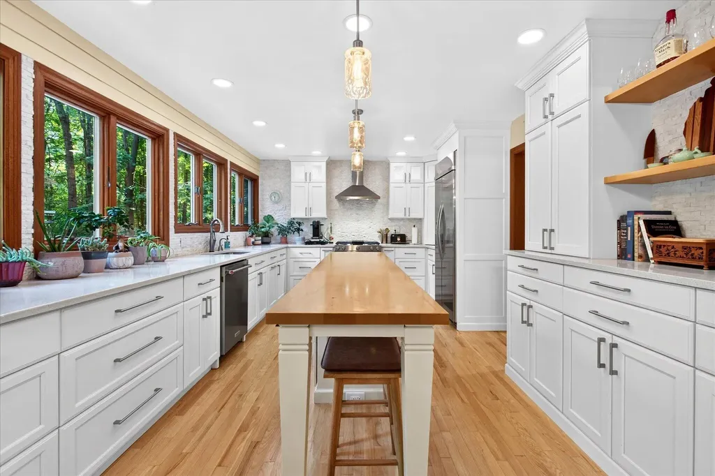 2705 W Glenlord Road Lincoln Charter Township MI 49127