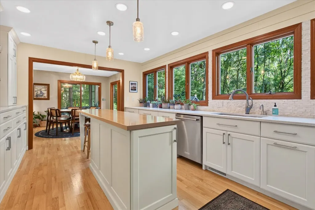 2705 W Glenlord Road Lincoln Charter Township MI 49127