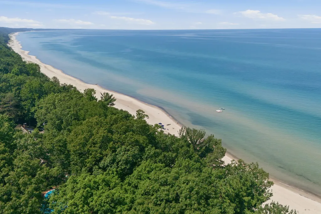 4861 Wildwood Drive Lake Charter Township MI 49106