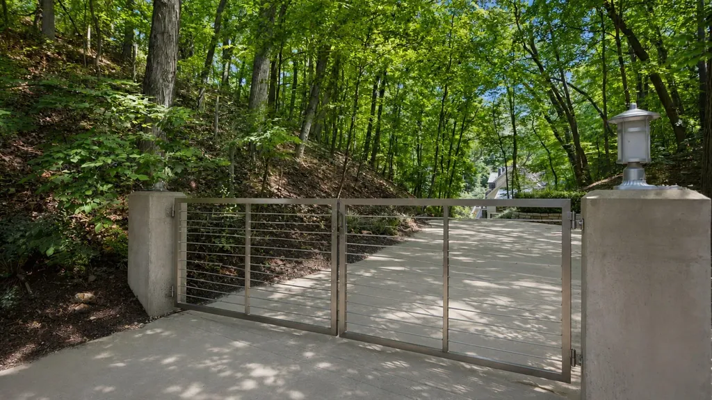 4861 Wildwood Drive Lake Charter Township MI 49106
