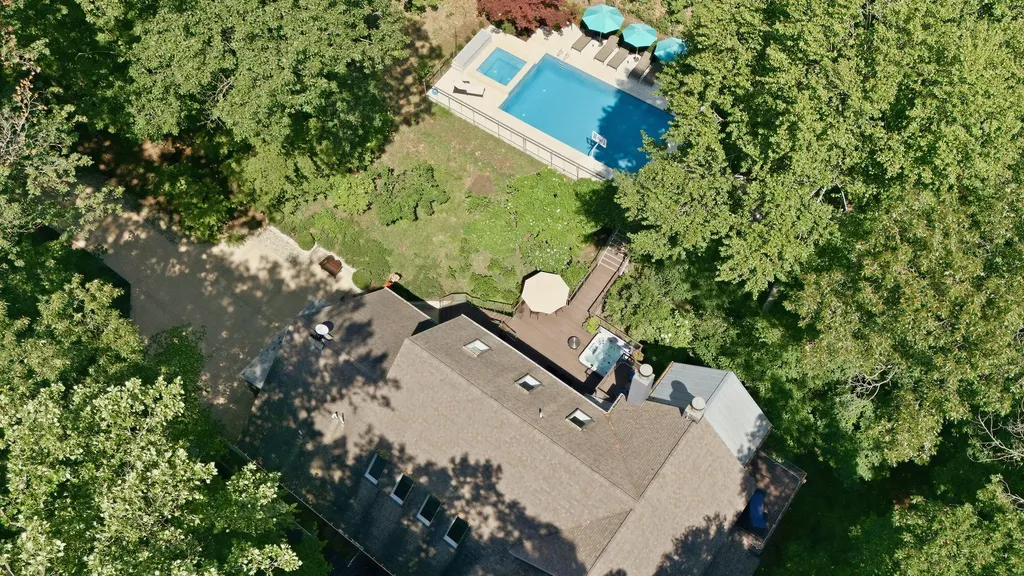4861 Wildwood Drive Lake Charter Township MI 49106