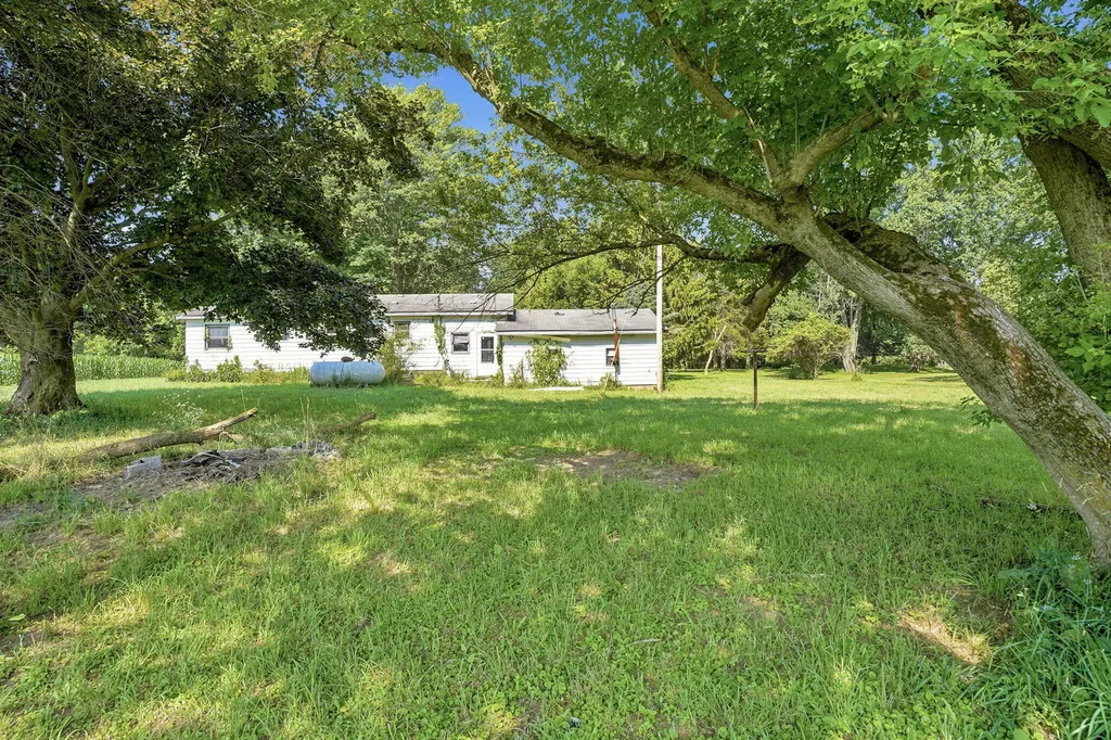 58989 48th Street Lawrence Township MI 49064