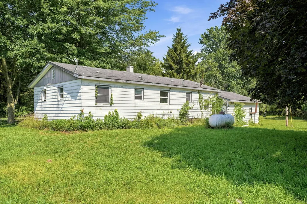 58989 48th Street Lawrence Township MI 49064