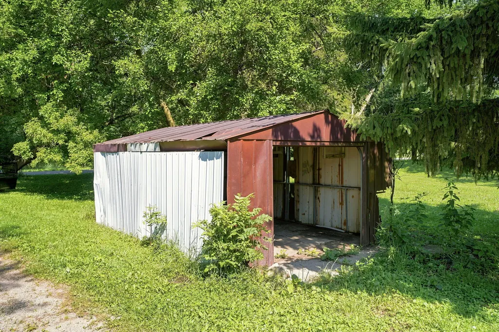 58989 48th Street Lawrence Township MI 49064