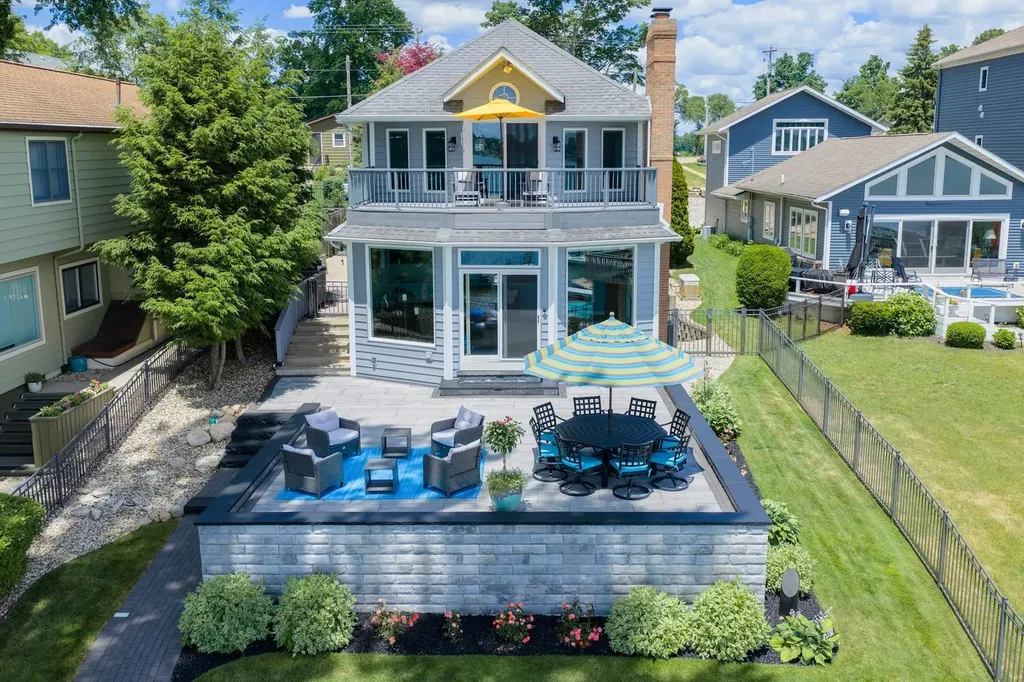23631 N Shore Drive Ontwa Township MI 49112