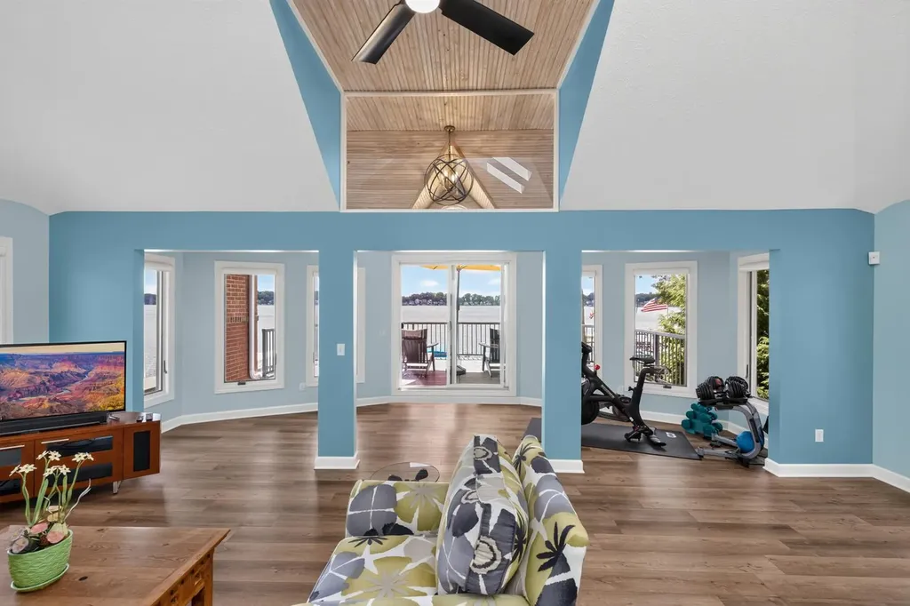 23631 N Shore Drive Ontwa Township MI 49112