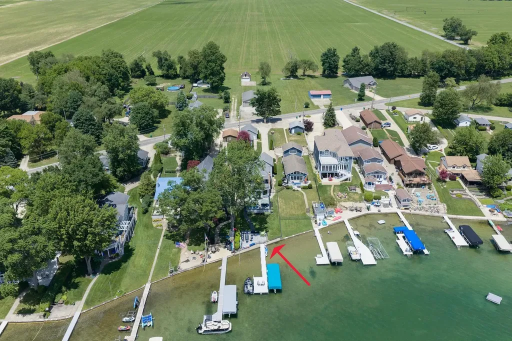 23631 N Shore Drive Ontwa Township MI 49112