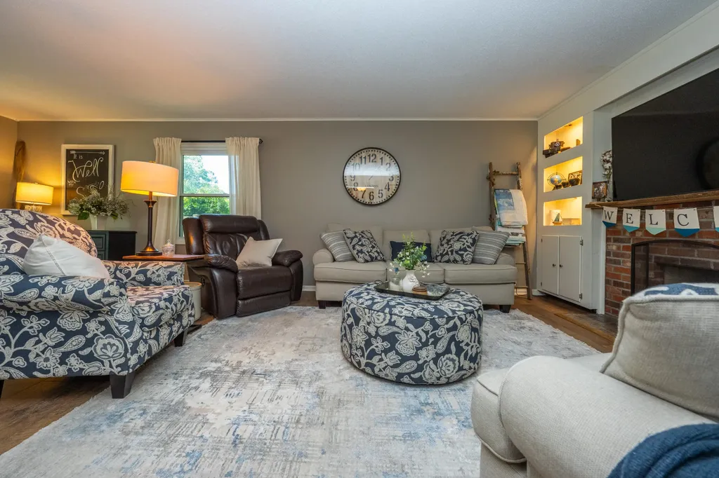 2240 Pleasant Hill Drive Norton Shores City MI 49441