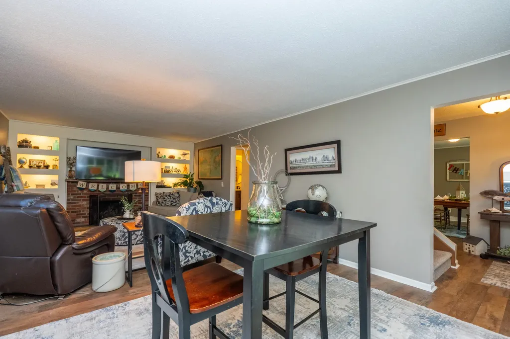 2240 Pleasant Hill Drive Norton Shores City MI 49441