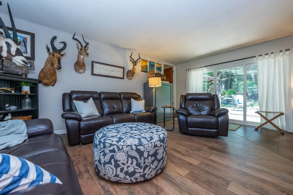 2240 Pleasant Hill Drive Norton Shores City MI 49441