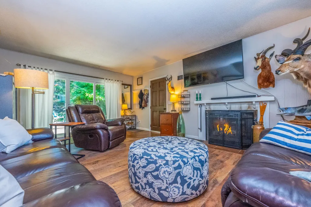 2240 Pleasant Hill Drive Norton Shores City MI 49441