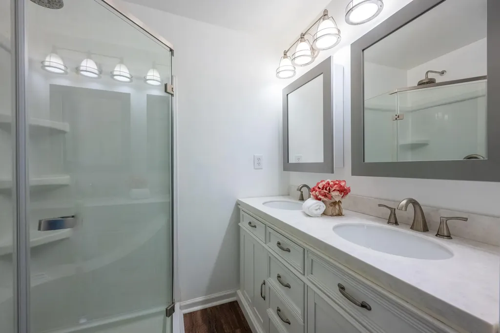 2240 Pleasant Hill Drive Norton Shores City MI 49441
