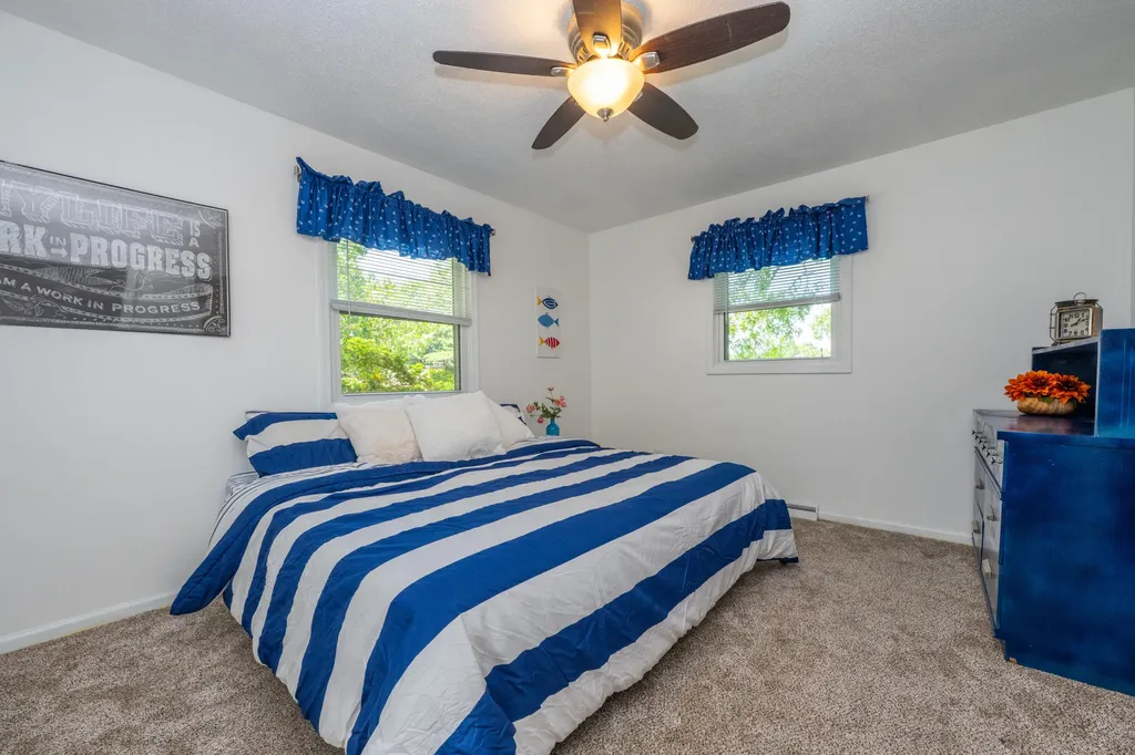 2240 Pleasant Hill Drive Norton Shores City MI 49441