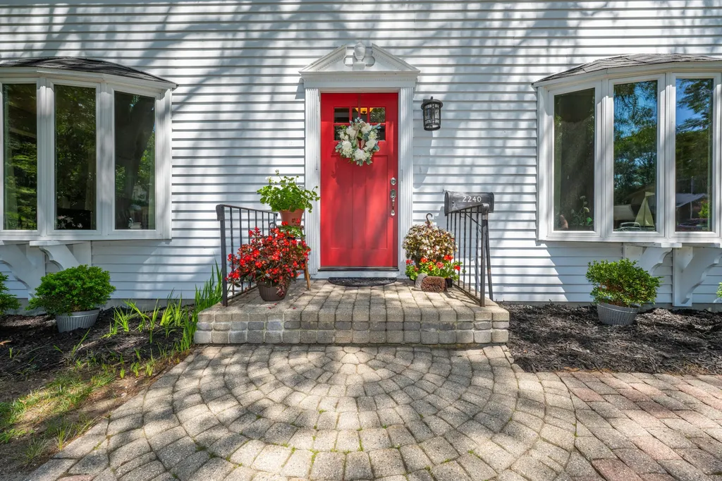 2240 Pleasant Hill Drive Norton Shores City MI 49441