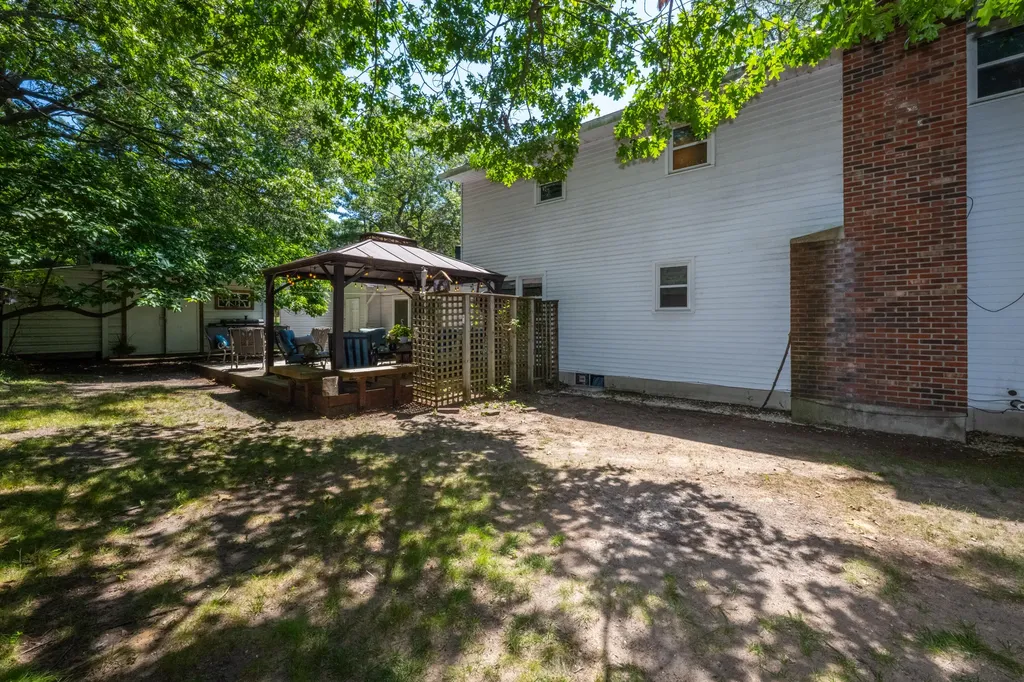 2240 Pleasant Hill Drive Norton Shores City MI 49441