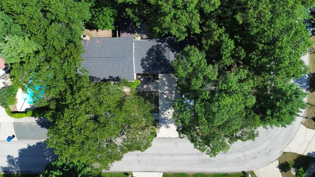 2240 Pleasant Hill Drive Norton Shores City MI 49441