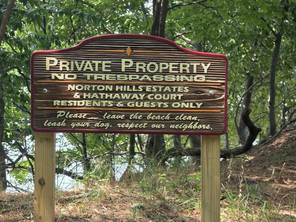 2240 Pleasant Hill Drive Norton Shores City MI 49441