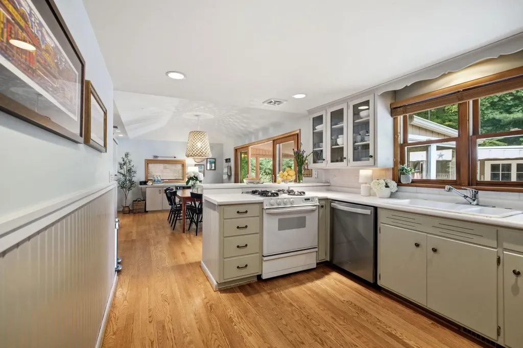 12150 Dunes Road Chikaming Township MI 49125