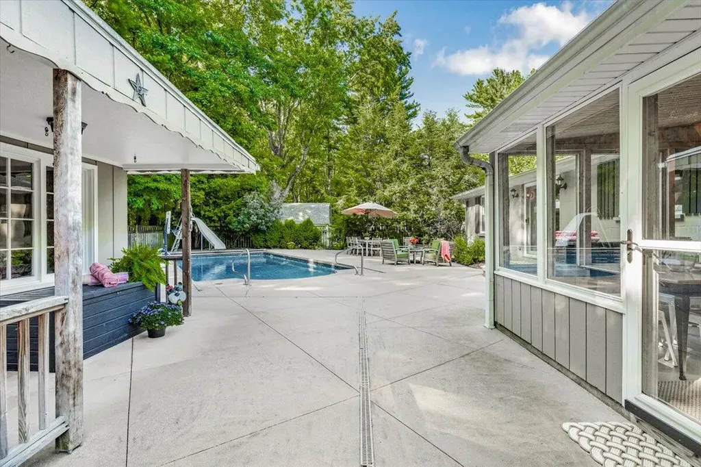 12150 Dunes Road Chikaming Township MI 49125