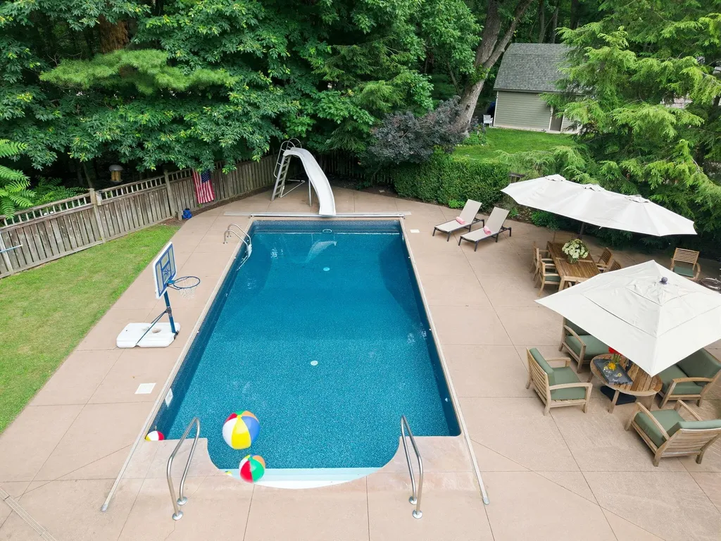 12150 Dunes Road Chikaming Township MI 49125