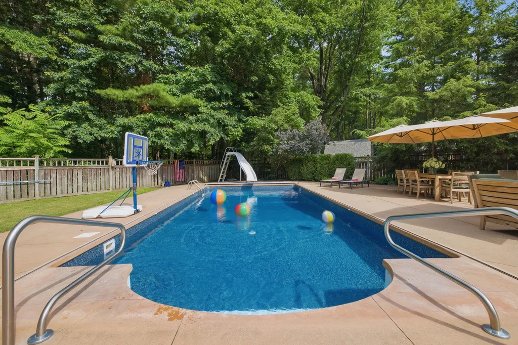 12150 Dunes Road Chikaming Township MI 49125