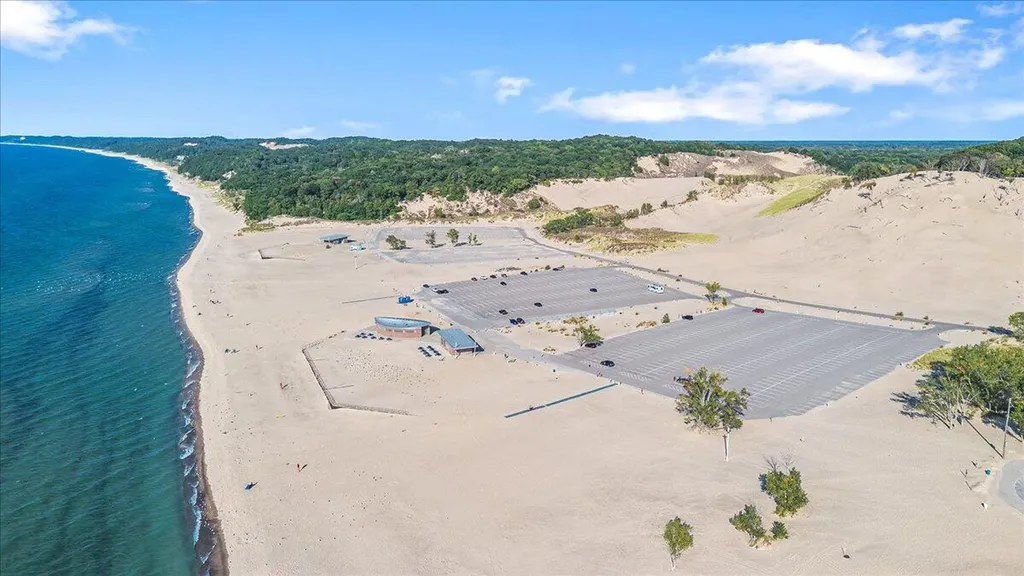 12150 Dunes Road Chikaming Township MI 49125