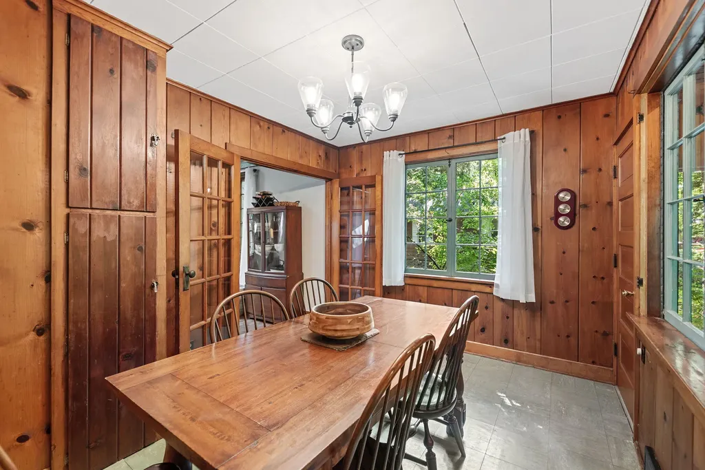 7075 Horseshoe Chikaming Township MI 49115