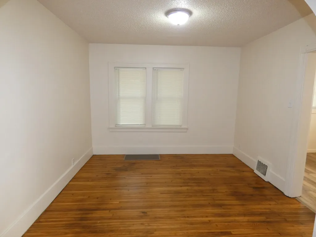 183 Searles Avenue Benton Harbor City MI 49022