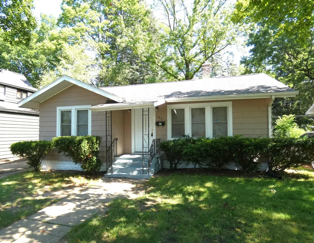 183 Searles Avenue Benton Harbor City MI 49022
