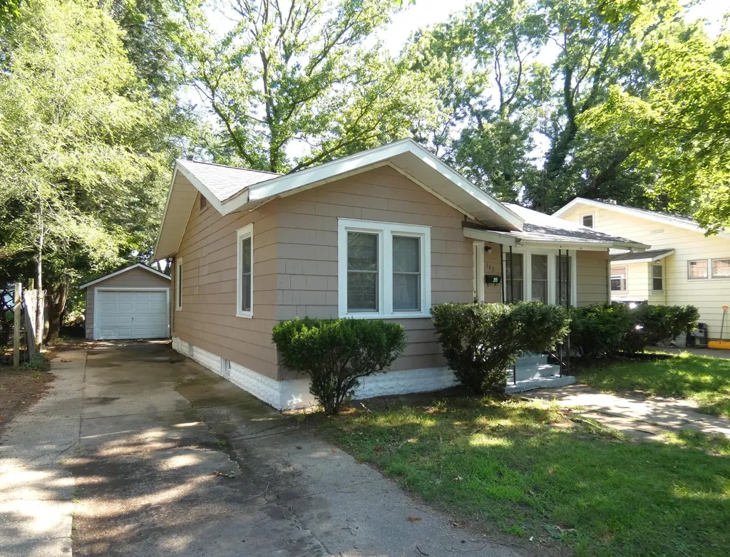183 Searles Avenue Benton Harbor City MI 49022