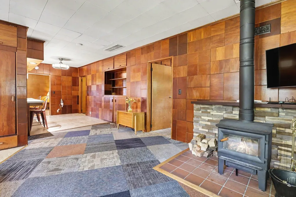 69179 Section Street Edwardsburg Village MI 49112