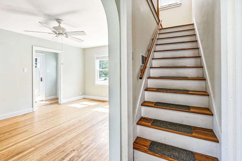 912 Kingsley Avenue St. Joseph City MI 49085