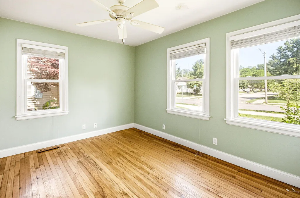 912 Kingsley Avenue St. Joseph City MI 49085