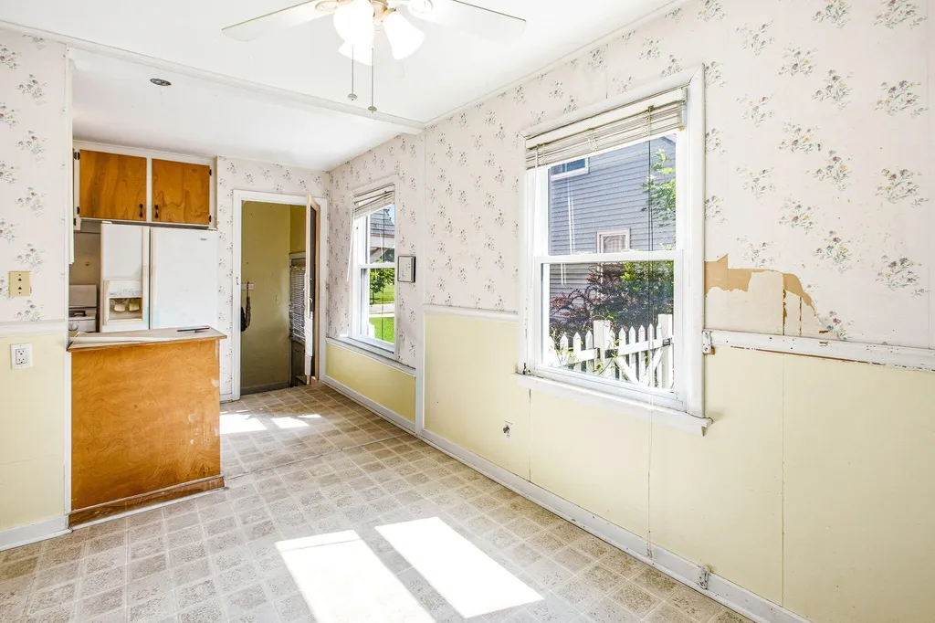 912 Kingsley Avenue St. Joseph City MI 49085