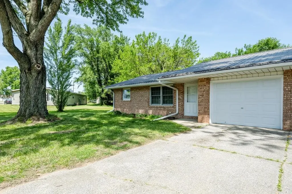 6830 E Napier Avenue Bainbridge Township MI 49022