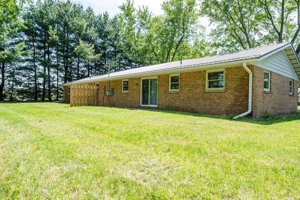 6830 E Napier Avenue Bainbridge Township MI 49022