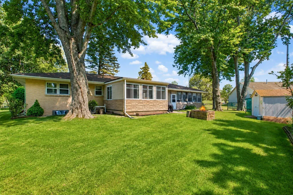 3036 W Bluffwood Terrace St. Joseph Charter Township MI 49085
